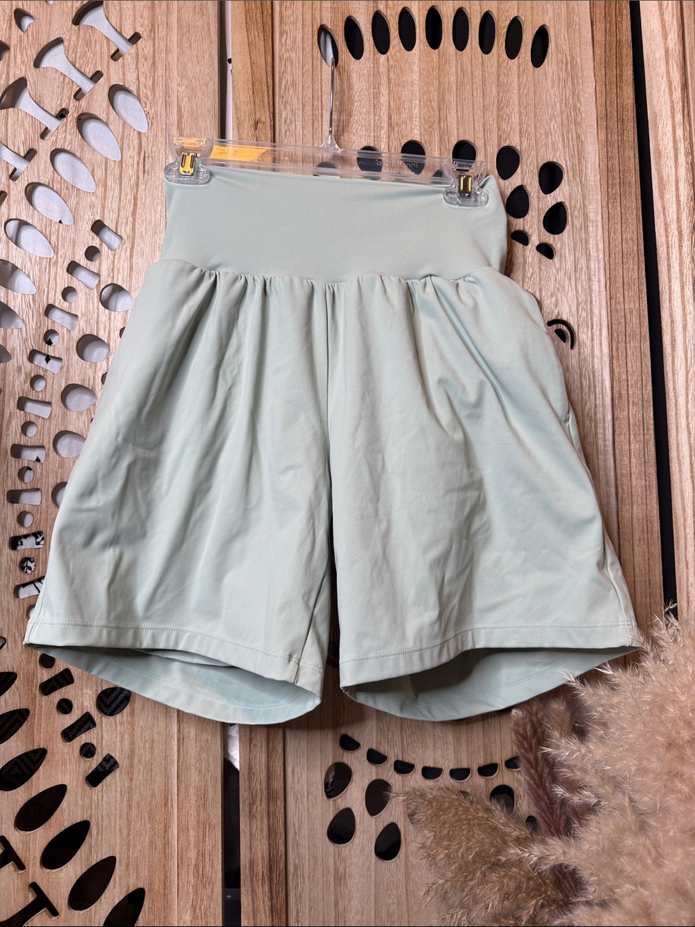 HALARA High-Waist Green Lounge Shorts